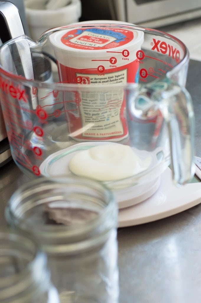 8 cup Pyrex measuring cup, for easy pouring. 