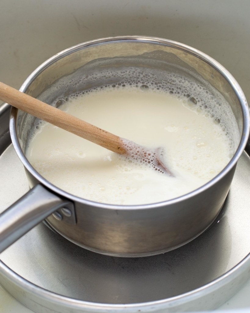 Milk cooling in a water bath