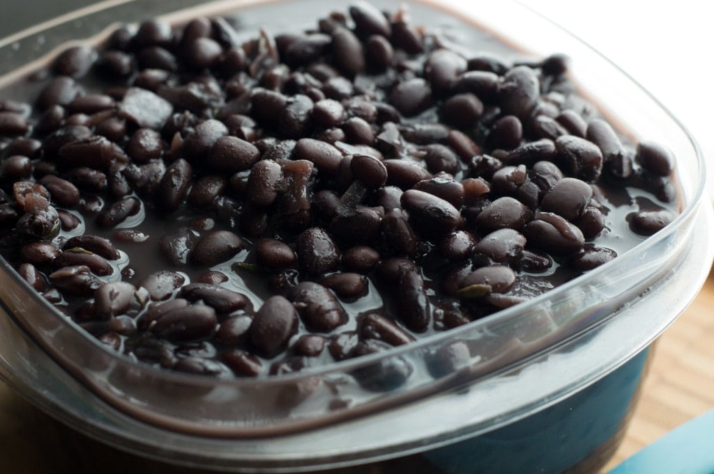 how-to-cook-a-pot-of-black-beans-2