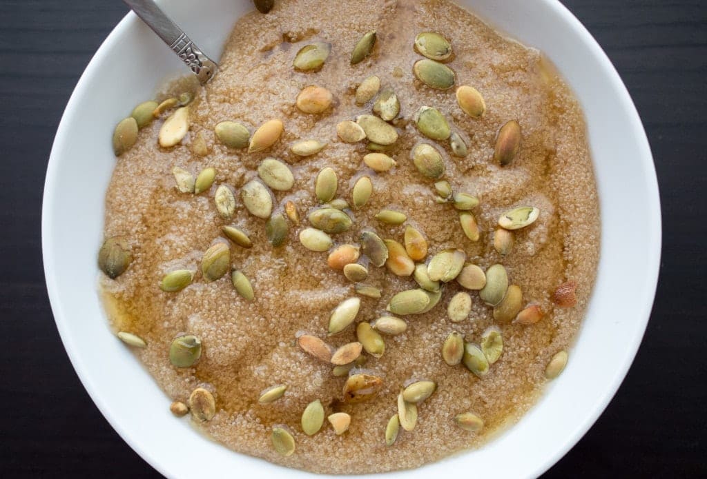 amaranth-porridge-pepitas-honey