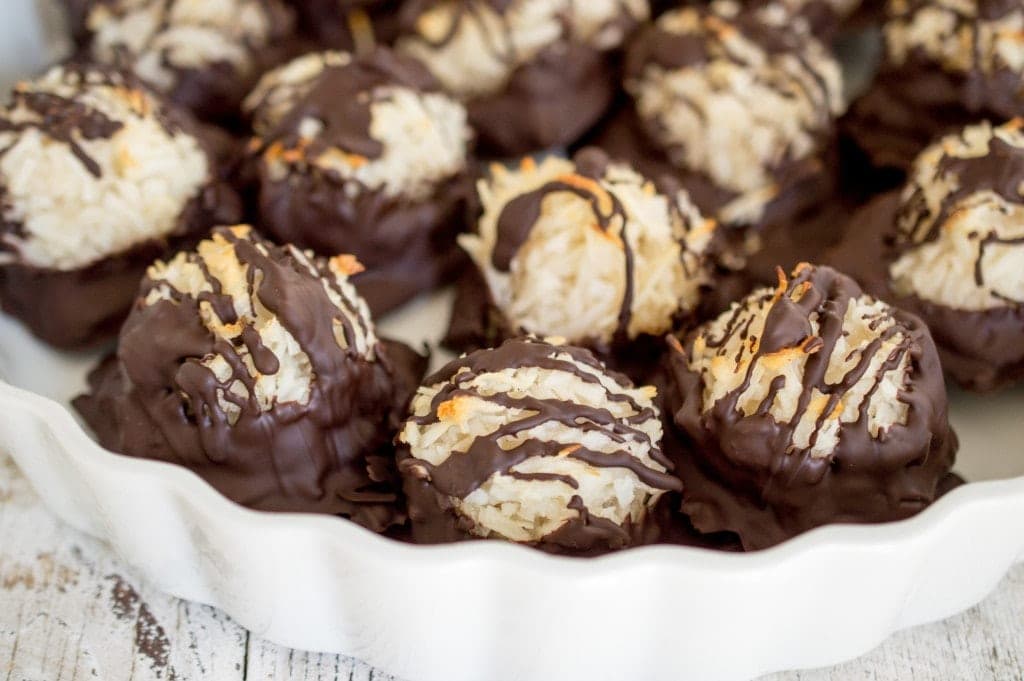 chocolate-coconut-honey-macaroons